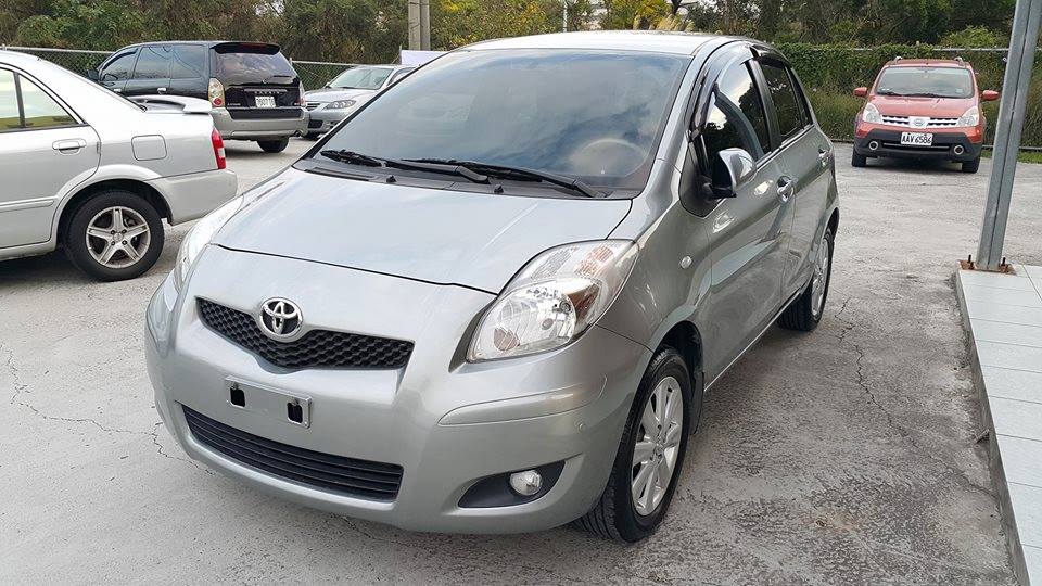 10 Toyota Yaris G版 中古車優惠車款 Wewanted 購車好幫手